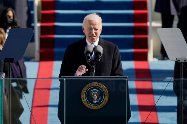 Završena ceremonija inauguracije: Biden poručio da odmah kreće s poslom
