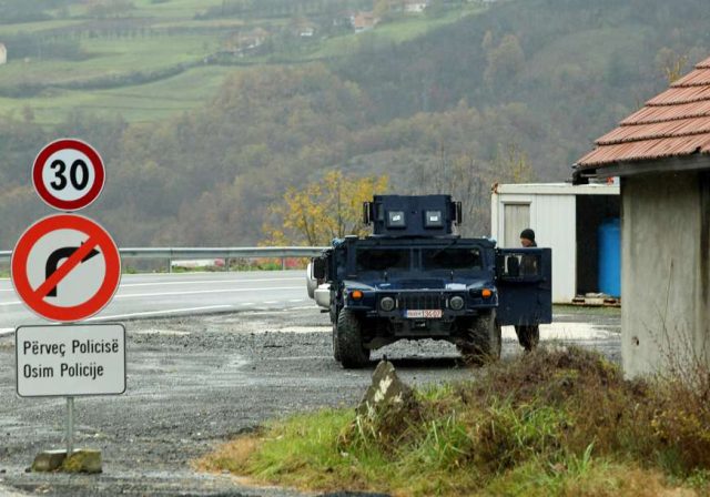 Kosovo Serbs protest over license plate row